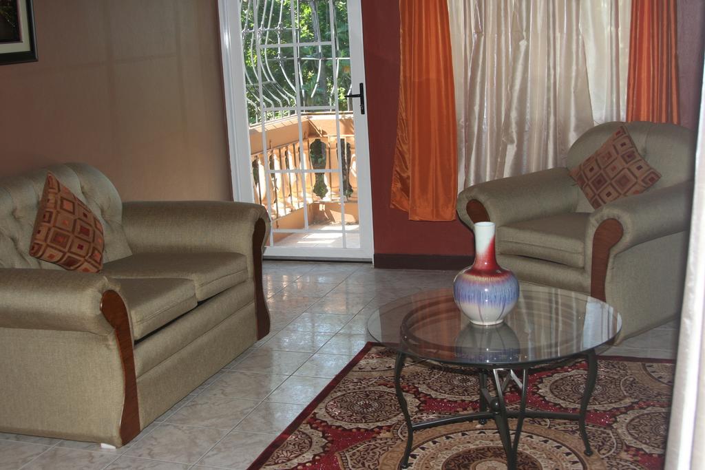 Cozy Apartment كينغستون المظهر الخارجي الصورة