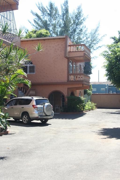 Cozy Apartment كينغستون المظهر الخارجي الصورة